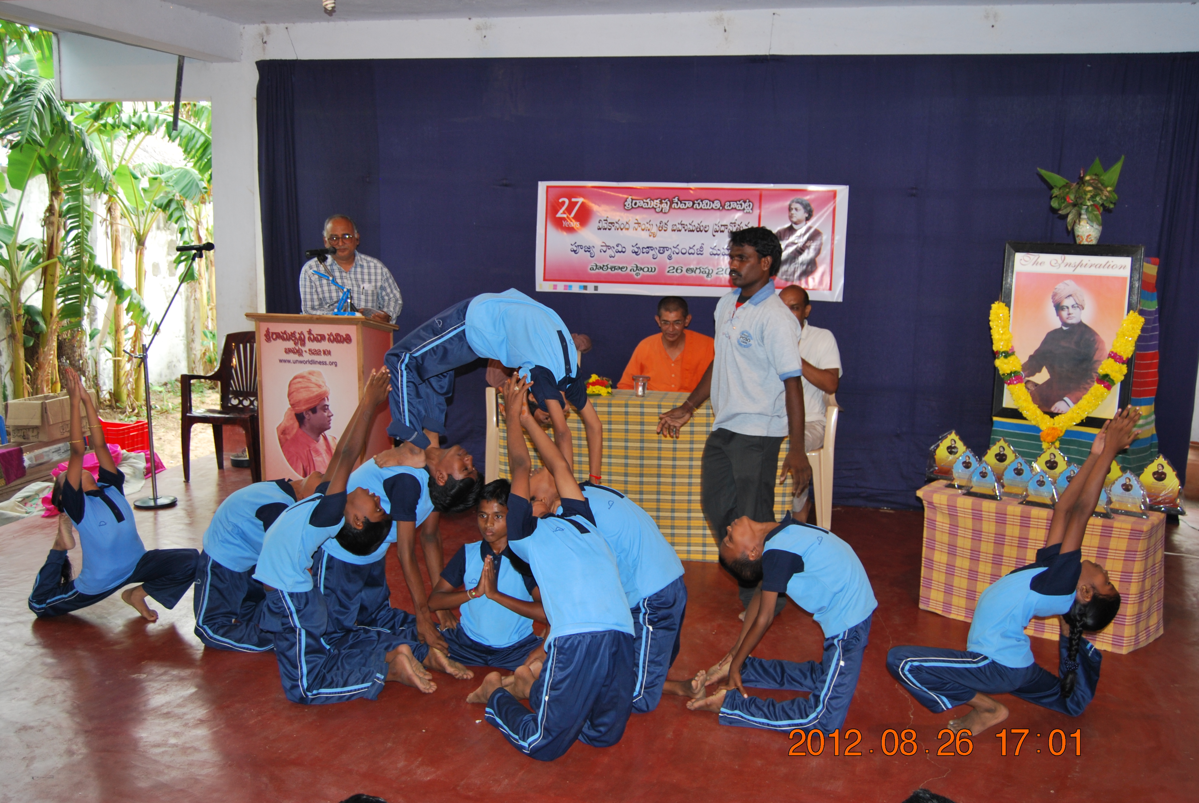 Balavihar children performing Yoga for the prize winners
