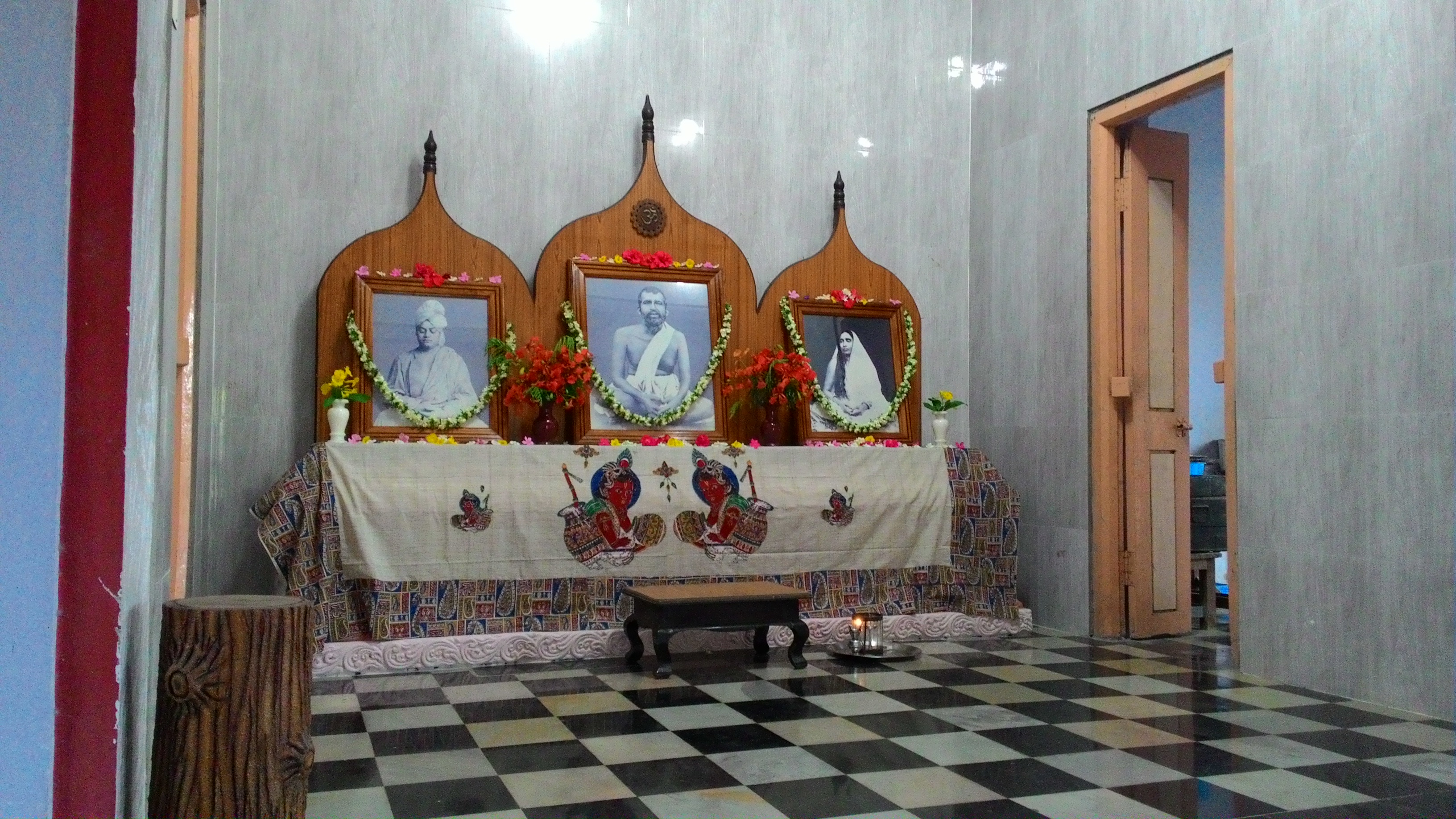 The shrine in the Dhyana Mandiram